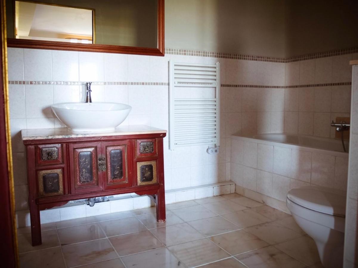 Cours De Thomazeau Bed and Breakfast Castillonnès Exteriör bild